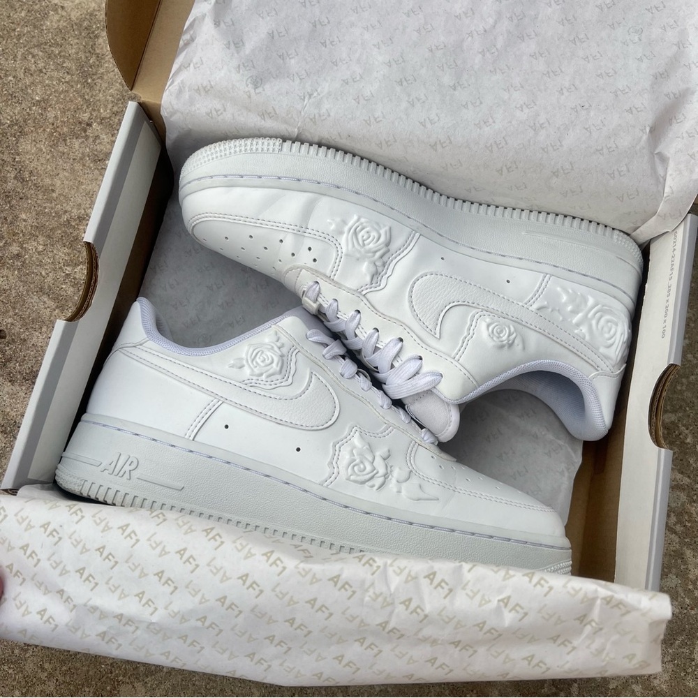 Nike Air Force 1 Roses